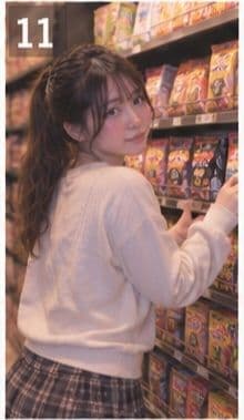 【ネカフェで密着】爆乳＆超ミニスカ娘のムチムチお尻激写！〜個室・通路・階段で無防備誘惑〜 376枚 サンプル8